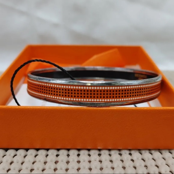 Authentic Hermes Narrow Enamel Bangle Bracelet - Picture 4 of 11
